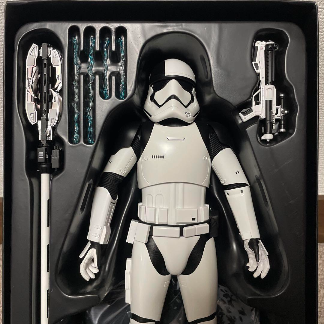 Hot Toys MMS428 Star Wars The Last Jedi Stormtrooper Executioner