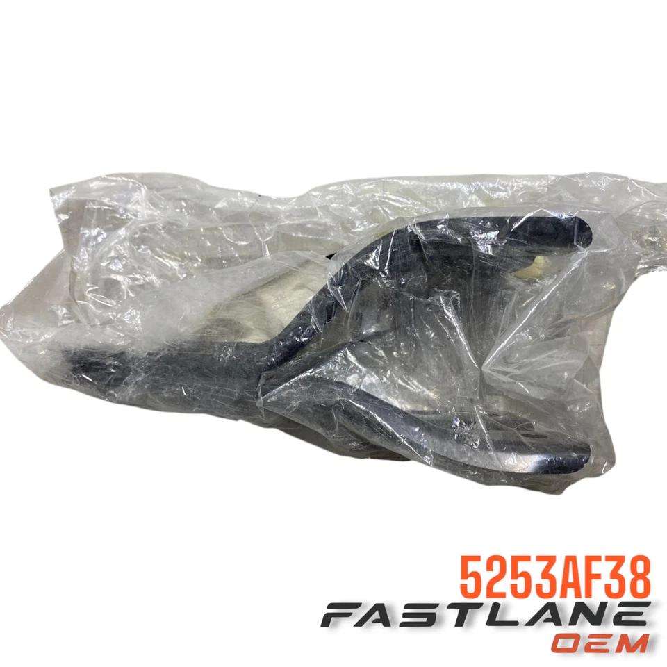 Gancho de amarre trasero cruzado Mitsubishi Outlander/Eclipse 2018-2021 nuevo OEM 5253AF38 Foto 4 de 4