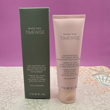 Mary Kay Day Cream Timewise Age Minimize SPF 30 NORMAL TO DRY-Expired 05/21 NIB