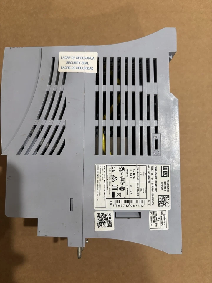 AC Power Frequency Inverter VFD WEG CFW500A04P3B2NB2062 - Image 2 of 3