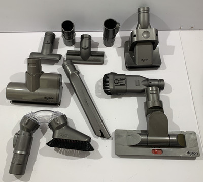 x8 Dyson Staubsaugeraufsätze Sammlung - Original Dyson Werkzeuge - sauber