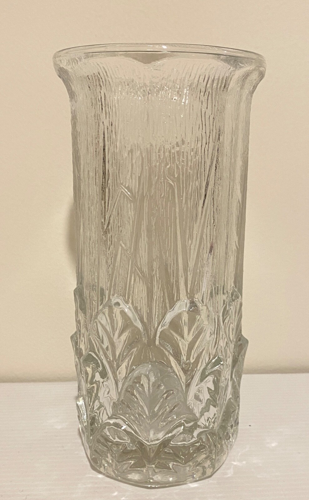 Fidenza Italy Vase Small Leaf Pattern Frosted Pressed Glass 16 cm Tall