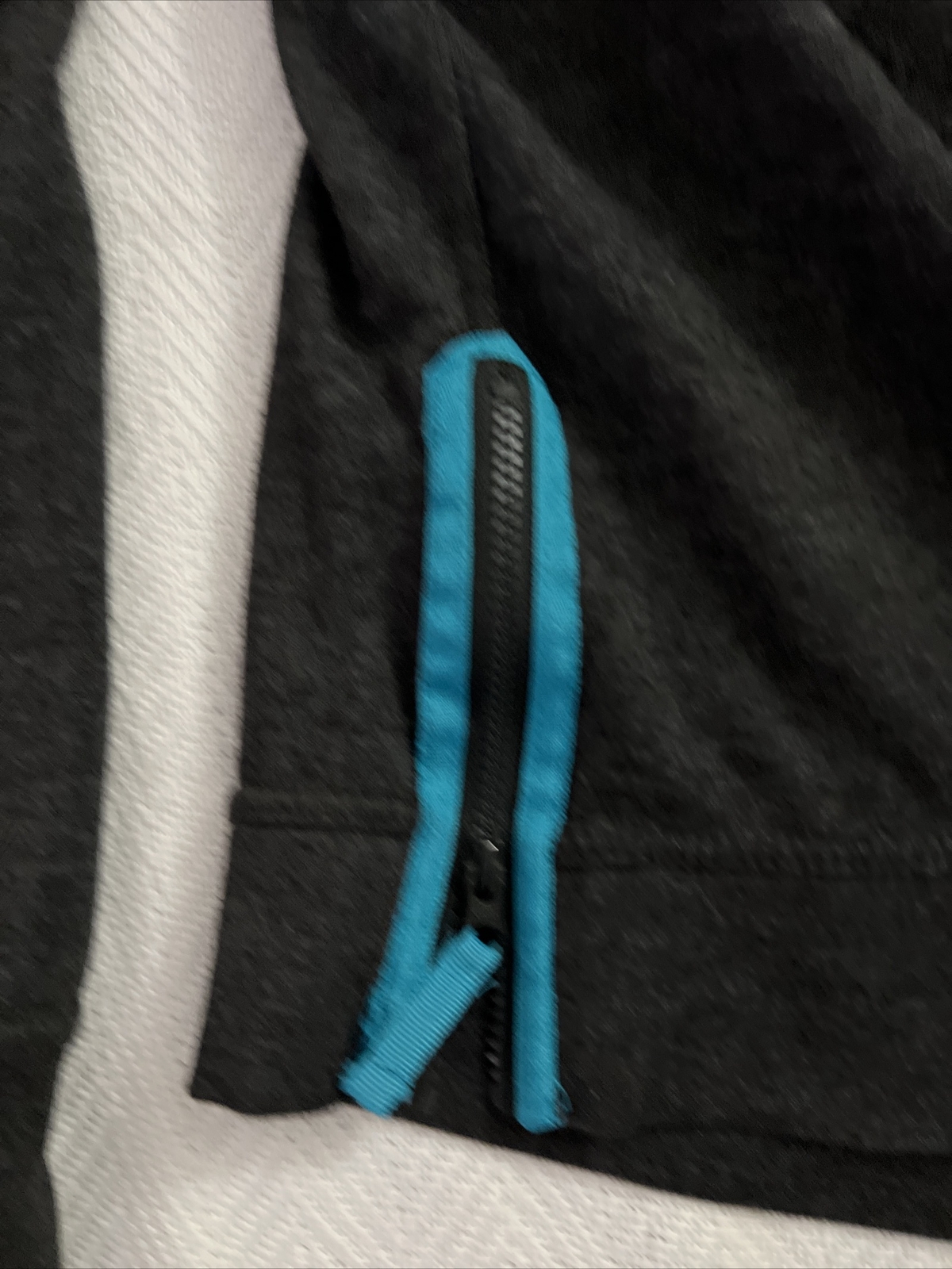 Picture 4 of 5