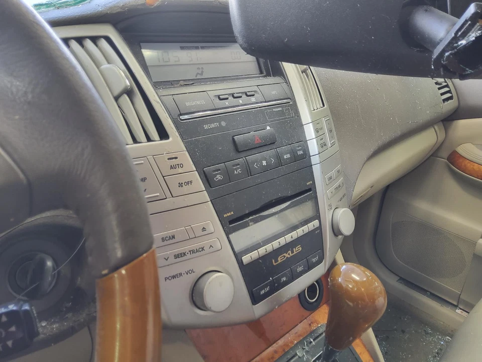 Bolsa de aire del volante usada se adapta a: Lexus RX350 2008 volante grado A Foto 3 de 4