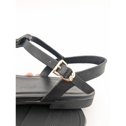 Sandalia Plana Naturalizer Mujer Negra Teach Talla US 8.5W EU 39 - Imagen 10 de 10