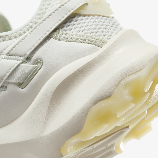Nike Women's TC 7900 PRM Shoes 'Sail/Sea Glass' (HF4304-133