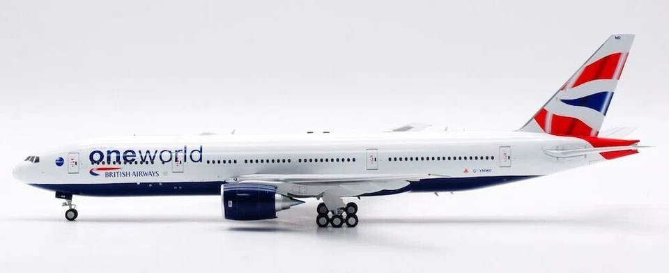 Boeing 777-236/ER G-YMMR 1:200 IF200 British Airways con soporte Foto 3 de 4