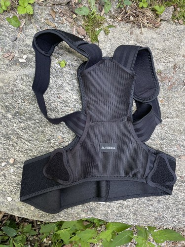 VOKKA Posture Corrector for Men and Women, Size M Black - Bild 2 von 6