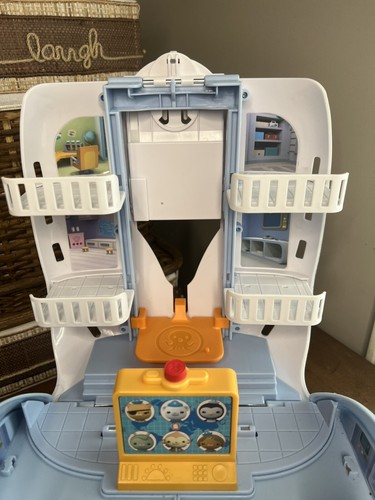Octonauts Above & Beyond Octoray Ray Transforming Vehicle with 2 figures - Picture 11 of 15
