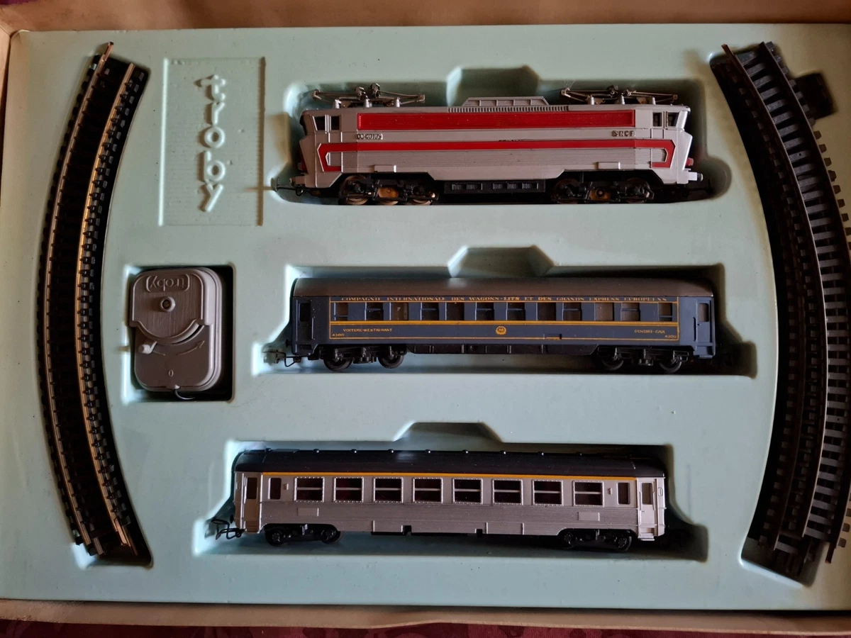 AQ245 TROBY HO 1/87 VOITURE VOYAGEURS INOX 1ERE CLASSE GRIS SNCF RÉF