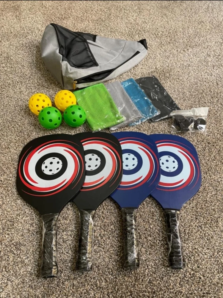 USAPA Approved Fiberglass Pickleball Paddles Set of 4 with 8 Balls USAPA Approved Fiberglass Pickleball Paddles Set of 4 with 8 Balls