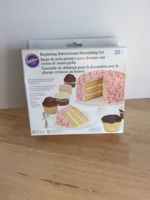 Wilton Beginning Buttercream Decorating Set, 20-Piece Cake Decorating Kit
