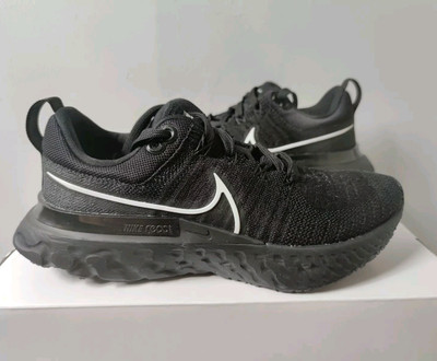 Nike React Infinity Run Flyknit 2 ID By You Größe UK 4,5 EU 38 (DC6757 993) Schwarz