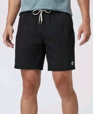 Vuori Kore Shorts Mens Medium Black Lined Elastic Waist Drawstring 7" EUC
