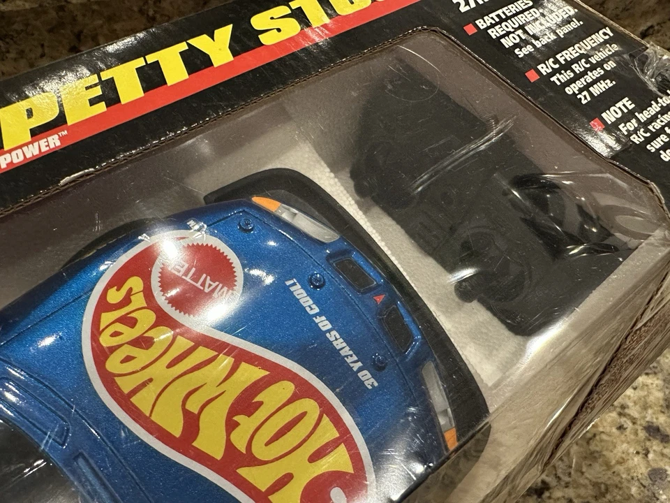 1997 Hot Wheels Tyco R/C Kyle Petty Stocker Nascar 6.0V Dual Power NIP - Image 3 of 4