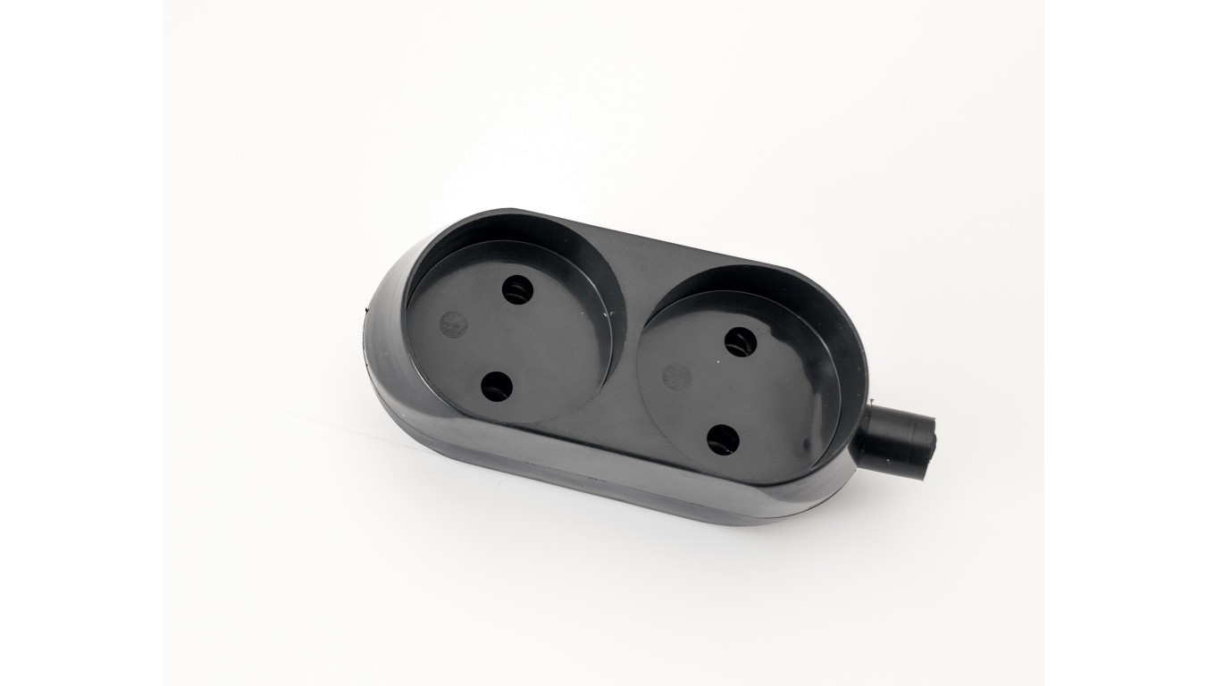 Portable Socket Double Way 16A 2P 250V Black GN-260 GN-260 CZ