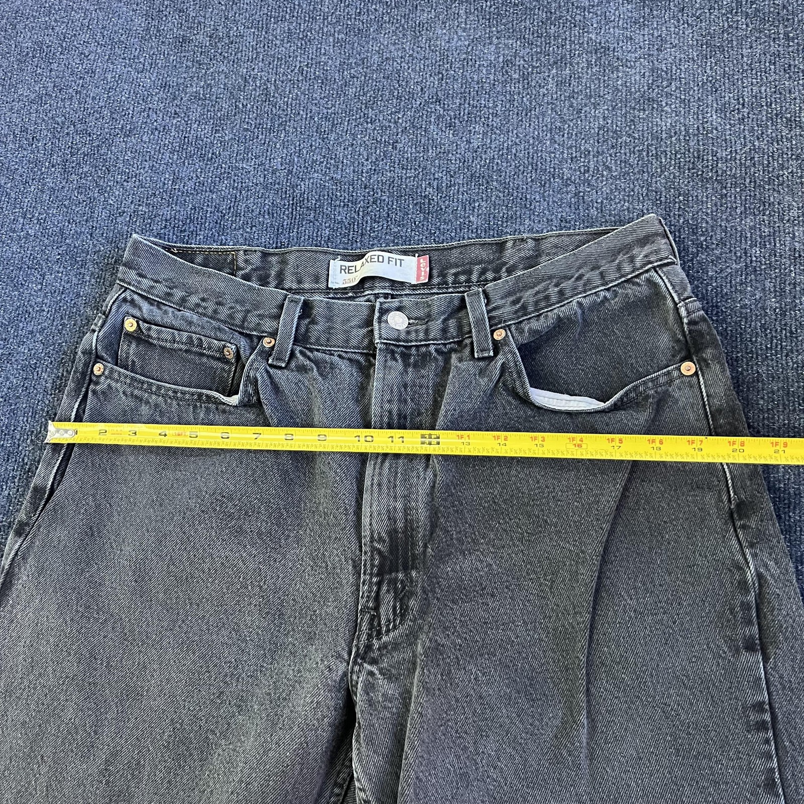 Y2K Levis 550 Jeans Mens 38x32 Black Denim Relaxed Tapered Charcoal Wash Casual thumbnail 8