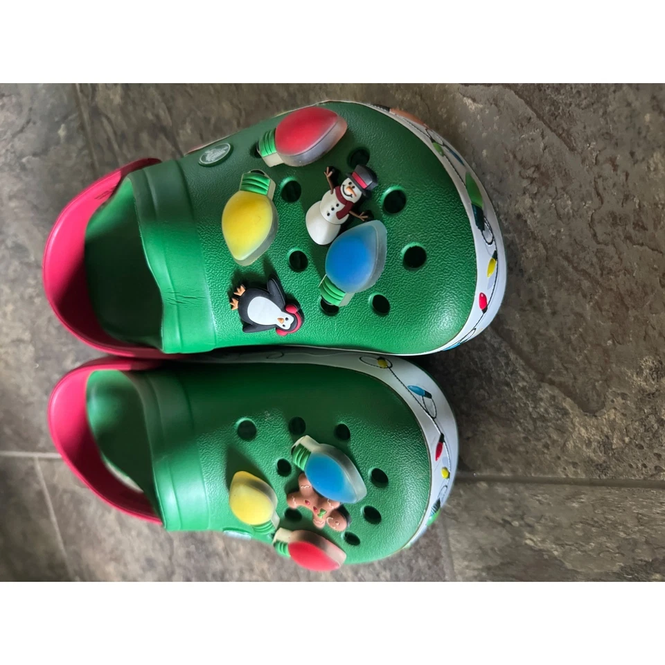 Crocs Christmas Lights Clogs Holiday Jibbitz Green Pink Fun Shoes Size 7 - Image 3 of 4