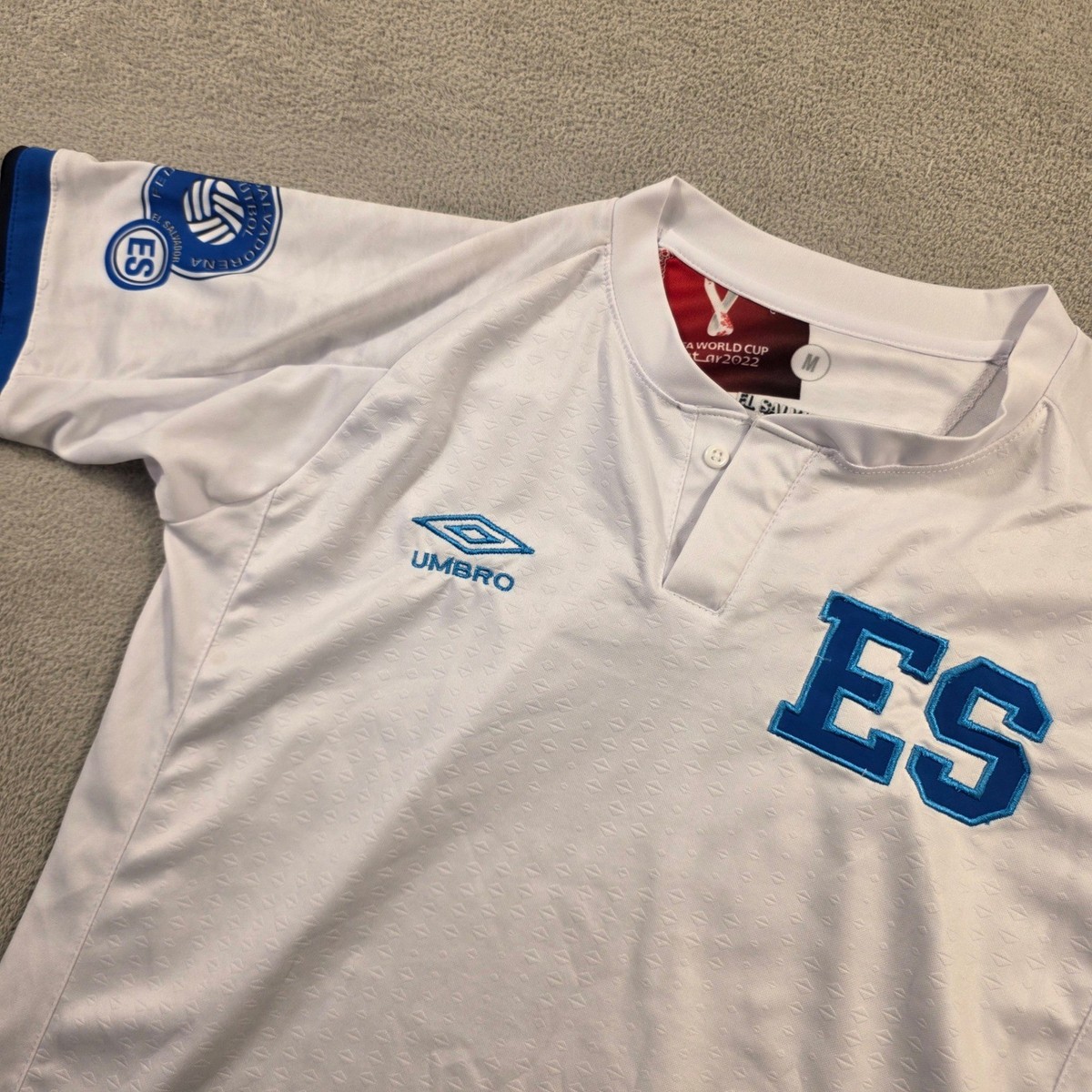 Umbro Soccer Jersey Mens M White El Salvador FIFA World Cup 2022