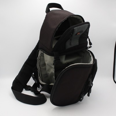 Lowepro SlingShot 102 AW Black Nylon Camera Bag *USED*