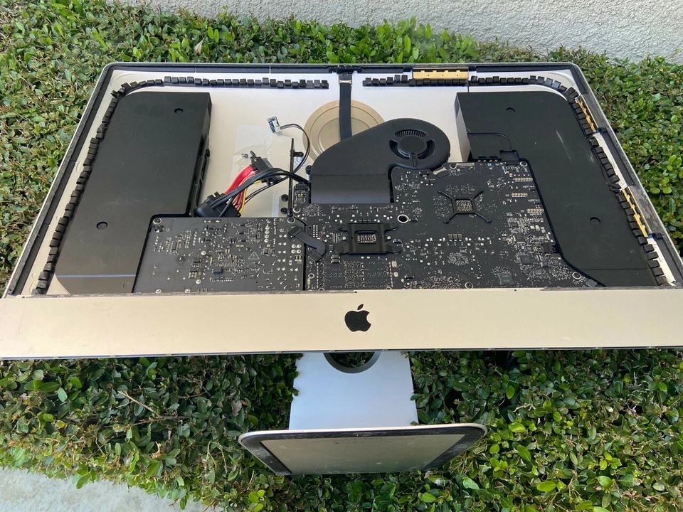 Apple iMac A1419 27" Desktop - MD095LL/A (October, 2012) - Image 4 of 4