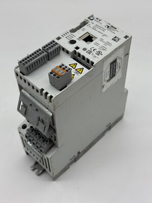 LENZE Inverter Drives 8400 Frequenzumrichter E84AVSCE3712SX0
