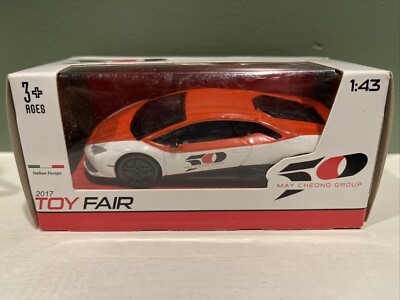 Burago Toy Fair 2017 Exclusive Lamborghini Huracan 1:43 Red White
