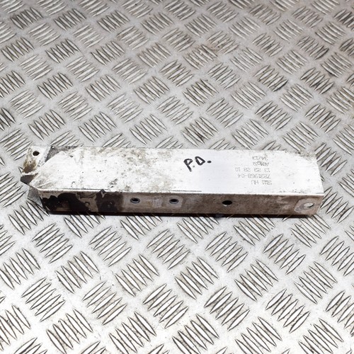 BMW 6 Gran Coupe F06 640d Stoßstange vorne rechts Verstärkung Verlängerung 7231968