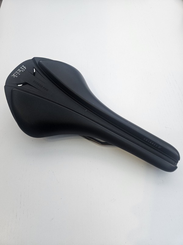 Fizik Antares Versus Evo R3 Adaptive 139mm