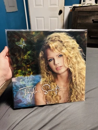 Taylor Swift Unsealed Debut Vinyl