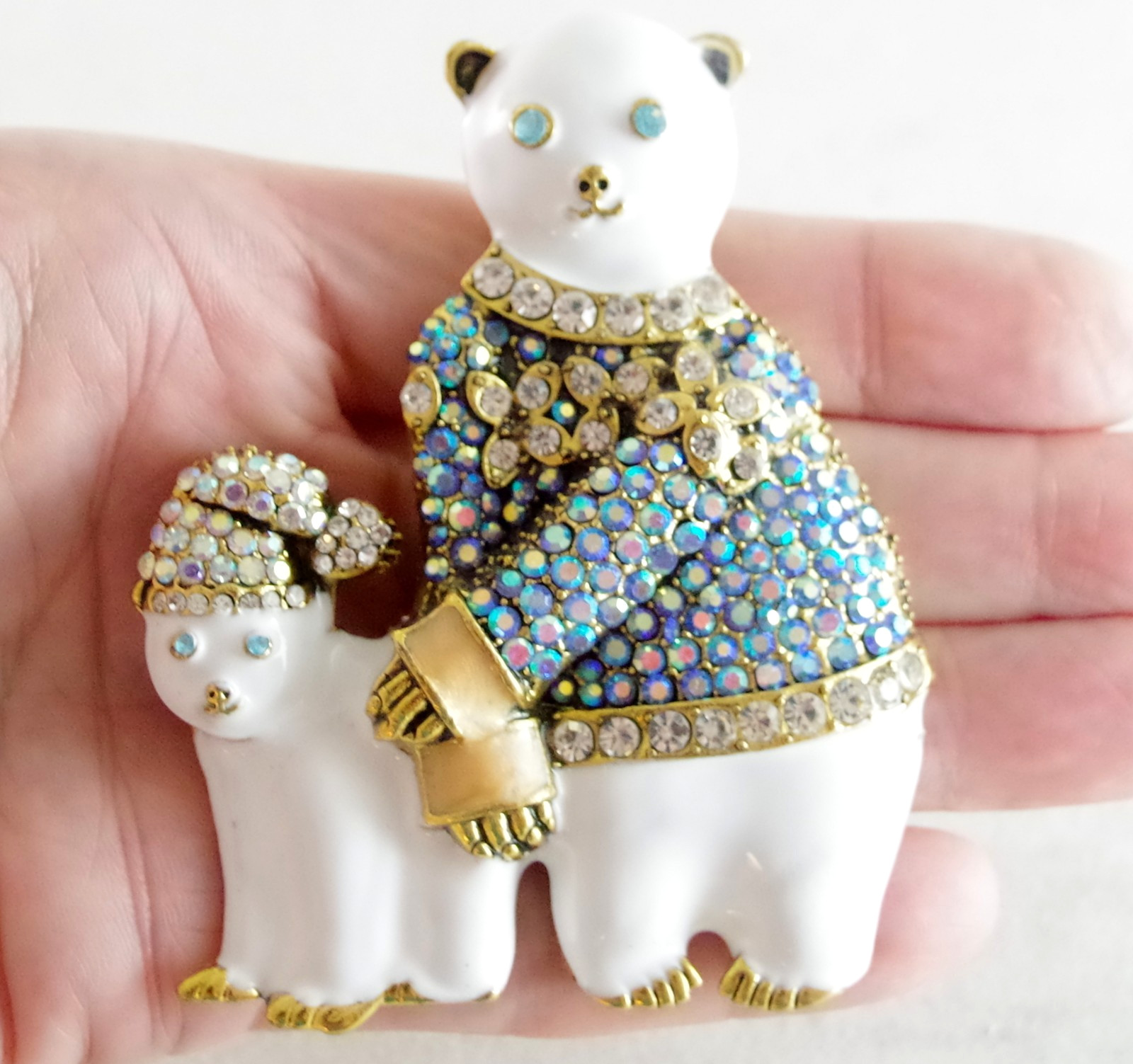 HEAVY 3" DESIGNER STYLE POLAR BEAR PALS IN SWEATER & HAT RHINESTONE BROOCH