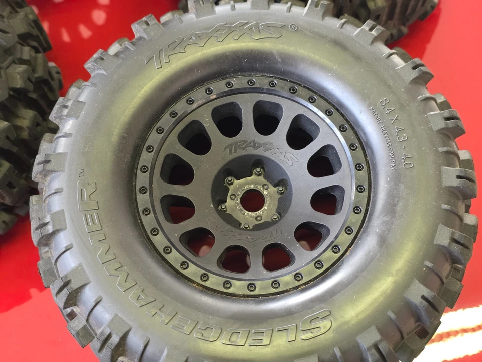 4x TRAXXAS SLEDGEHAMMER Räder für XMAXX und XRT !NEUWERTIG! 8.4x4.3-4.0 - Bild 2 von 4