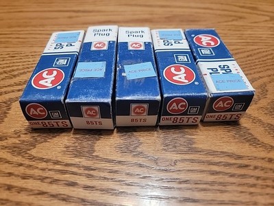Lot Of 5 NOS Original Genuine AC Delco 85TS Spark Plugs Made In USA 58-74 Ford