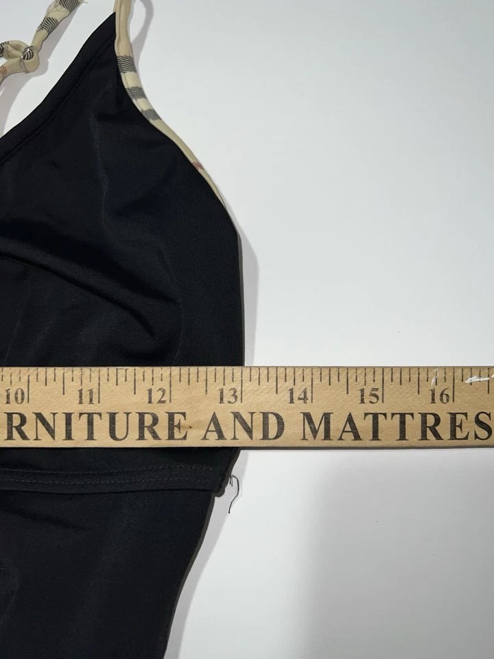 Traje de baño Burberry London de una pieza negro talla grande Foto 4 de 4