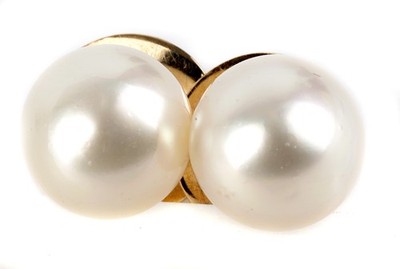 classic pearl stud earrings 585 gold large cultured pearl 11mm unique