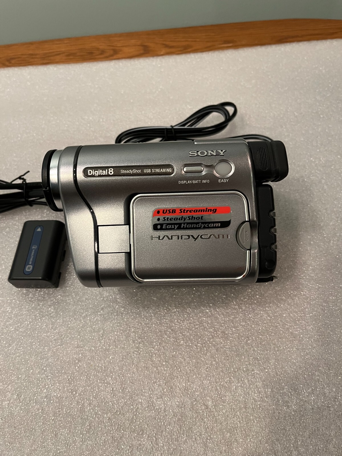 Sony Handycam DCRTRV280 NTSC Digital 8 Camcorder eBay