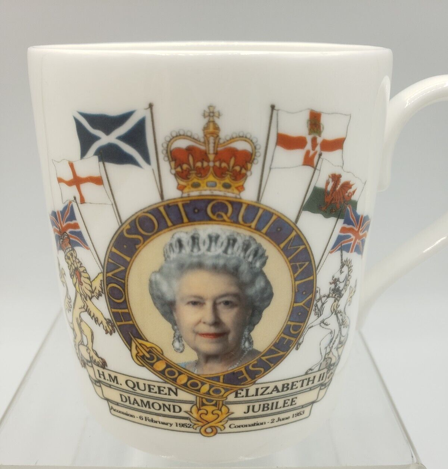 Bone China Queen Elizabeth Mug Diamond Jubilee 19522012 Crown Cornwall