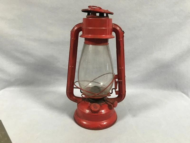 Vintage Red Winged Wheel Lantern No. 500 Made in Japan Kerosene