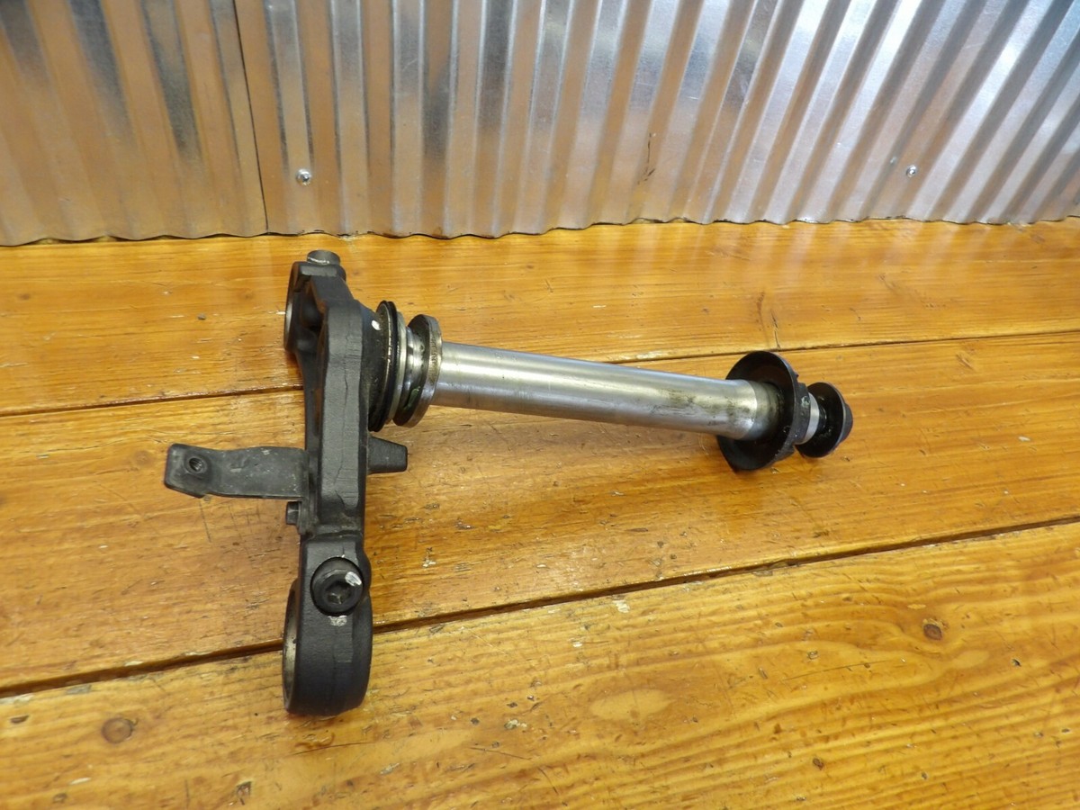 3/16 ponta様　① 06-11 Kawasaki Ninja ZX14 LOWER TRIPLE TREE STEERING STEM