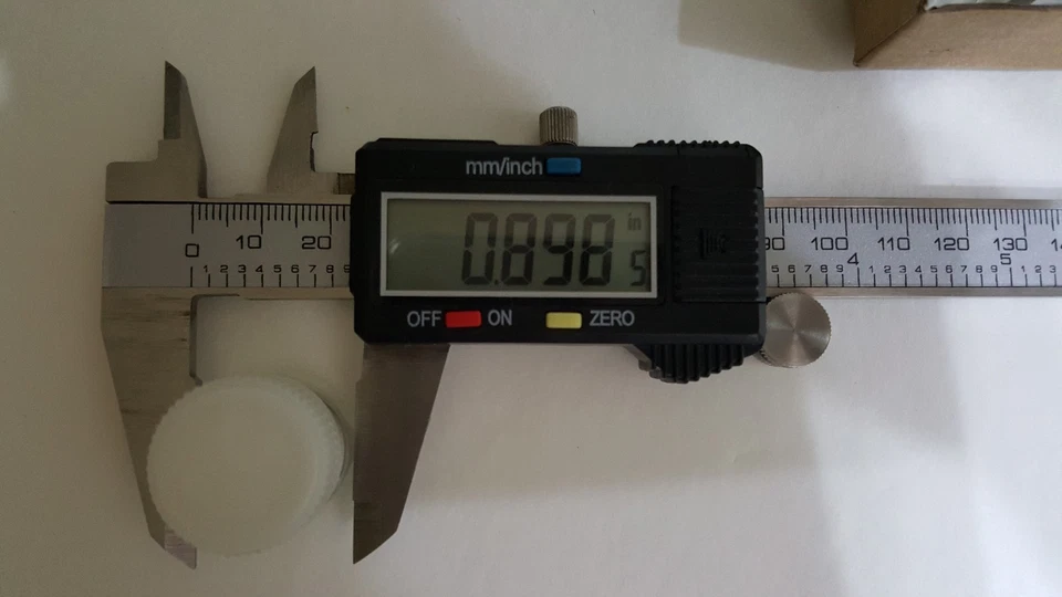 24X Pequeños Pequeños VIAJES Almacenamiento Botella Transparente Vidrio Mini Frascos 1" Frascos 23x25 ROJO Foto 4 de 4