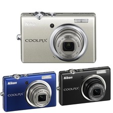 Nikon COOLPIX S570 12-megapixel 4x Optical Zoom, Face Priority 2.7" LCD, 720p HD