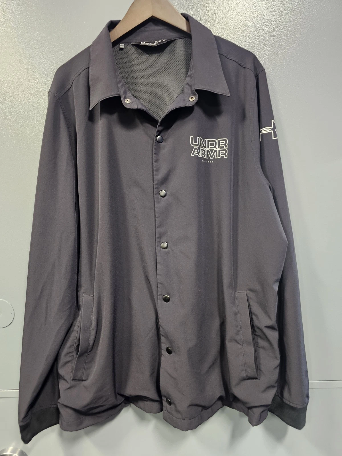 Under Armour Snap Front Coach Jacket Golf Windbreaker Men XL Black Loose Fit