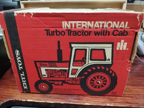 Ertl 1/16 Blueprint Replica International 1466 Turbo WF Tractor w/Cab & Duals - Picture 7 of 8
