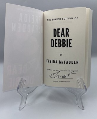 FREIDA MCFADDEN BARNES NOBLE SIGNED EXCLUSIVE DEAR DEBBIE BOOK AUTOGRAPH 1ST/1ST