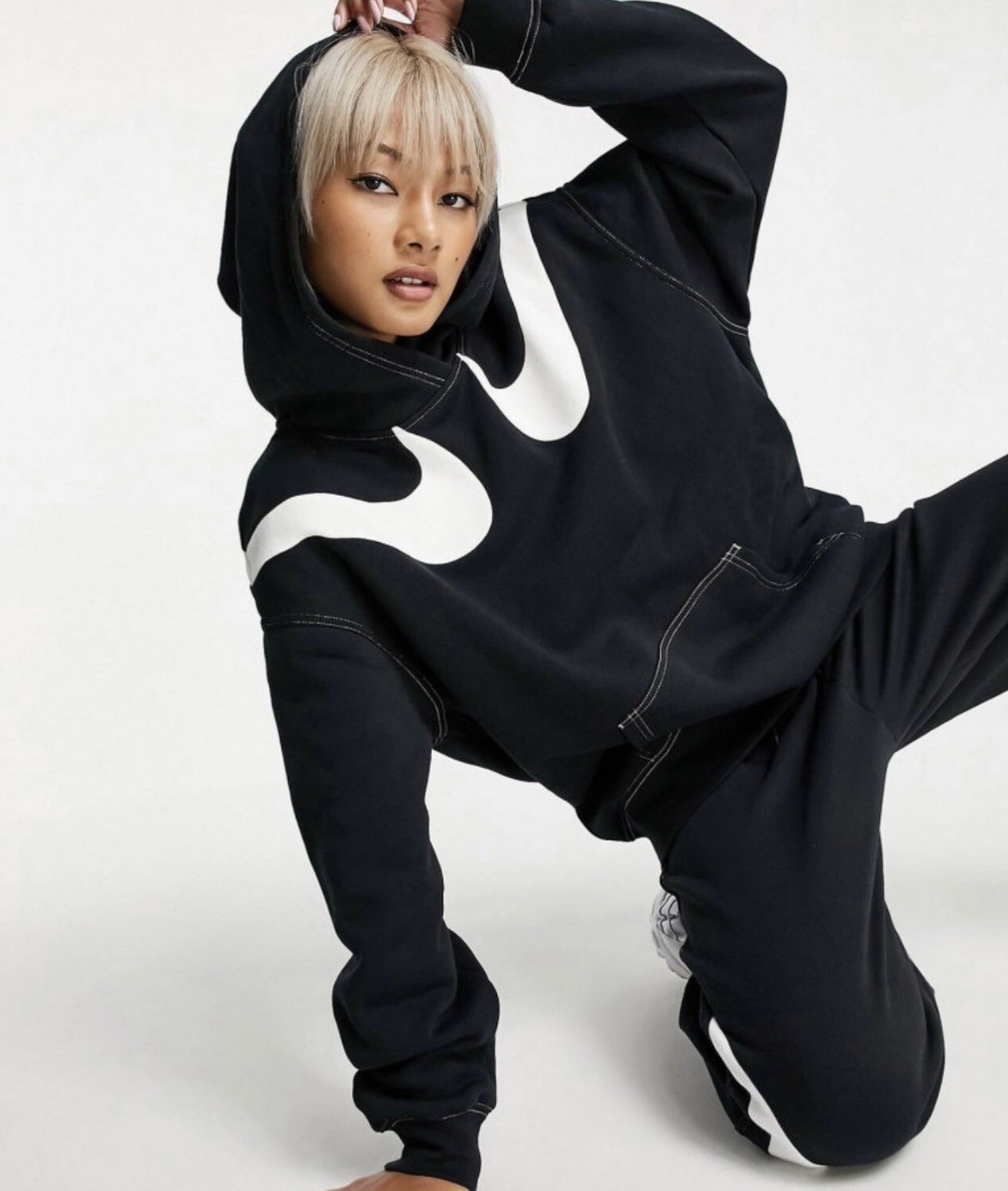 Nike Women's Swoosh Oversize Sweatshirt DR6199-010 Black