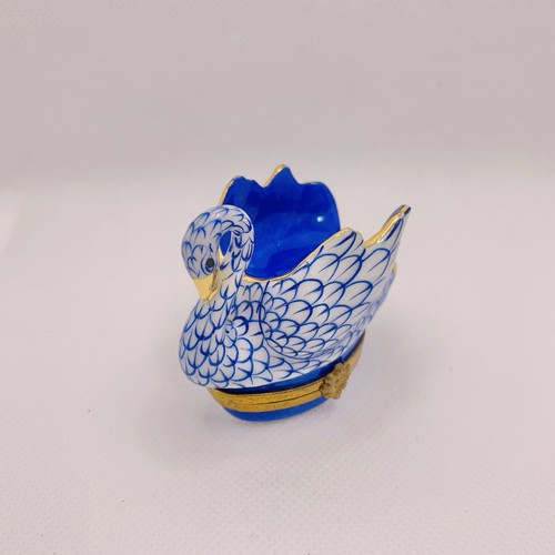 Stunning Herend Style SWAN ~ Limoges Trinket Box (1336) - Picture 7 of 10
