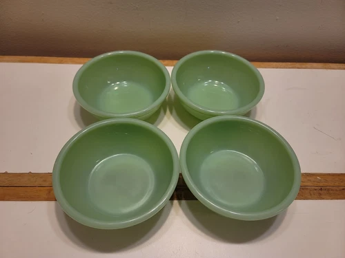 VINTAGE FIRE KING JADEITE SET OF (4) BOWLS 5.5 X 2 ROLLED EDGE