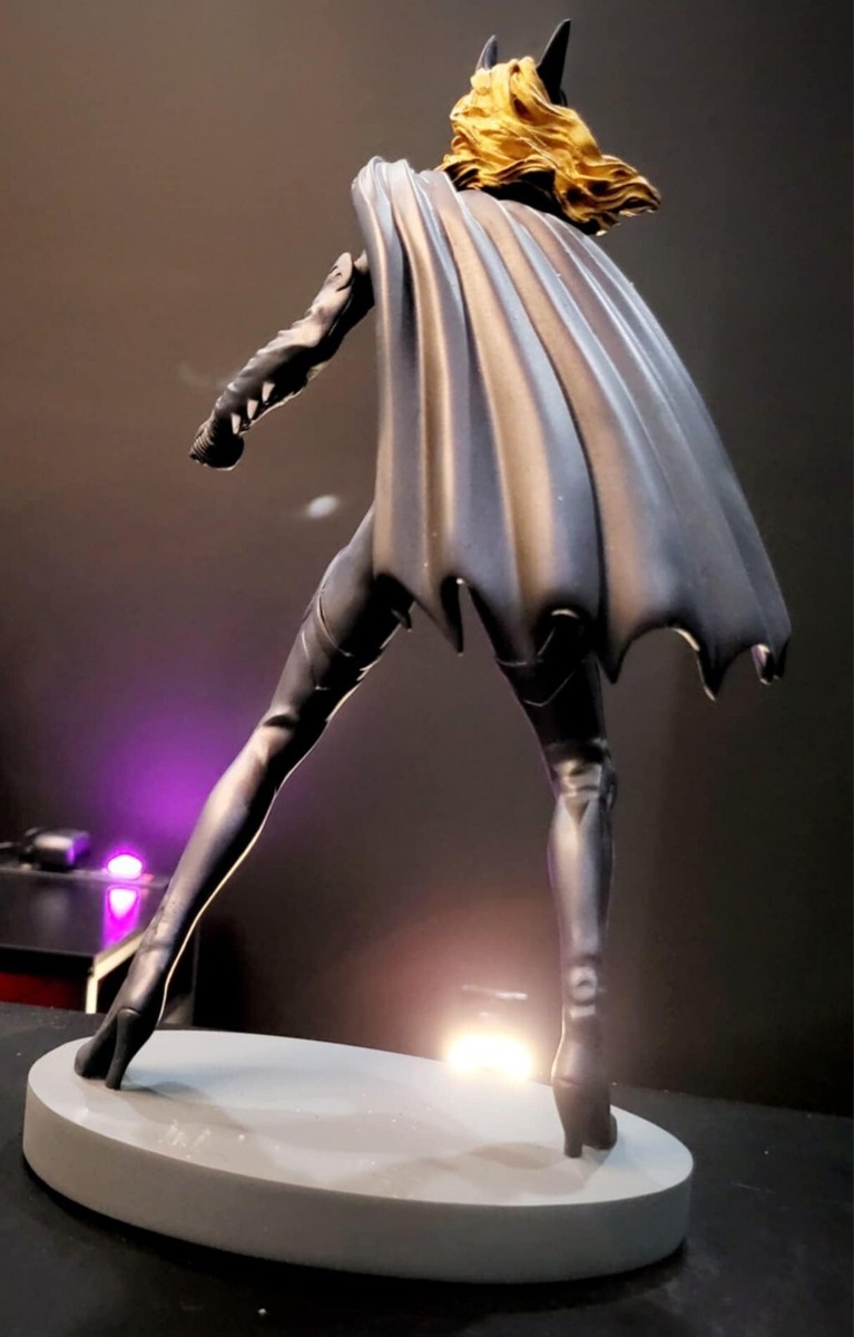 Batgirl 1/6th Statue (Batman & Robin) Warner Bros Silverstone