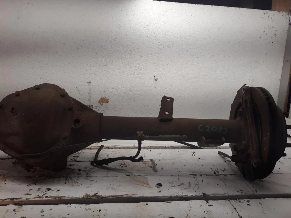 二手后驱动轴总成适合:2010 福特 e250 van 9.75` 环形齿轮 sem — 第 2/4 张图片