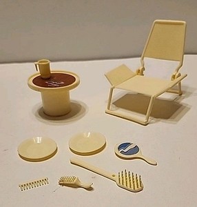 Barbie 1976 Star Motorhome Accessories By Mattel. 